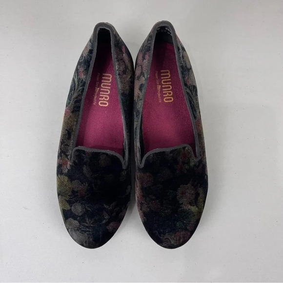 Munro Velvet Black Floral Low Heel Cerise Slip On Comfort Loafers Women's 7 W - Picture 4 of 8